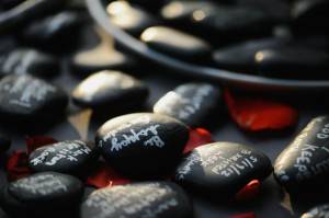 Wedding DIY: River Rocks Guest Book Alternative