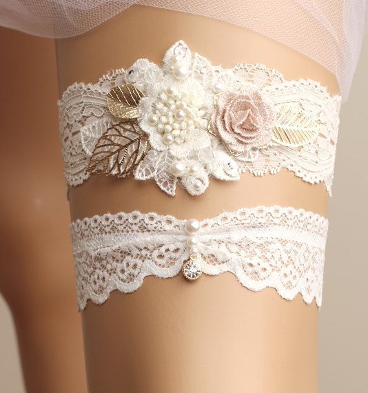 10 Gorgeous Bridal Accessories for your Dream Wedding 39