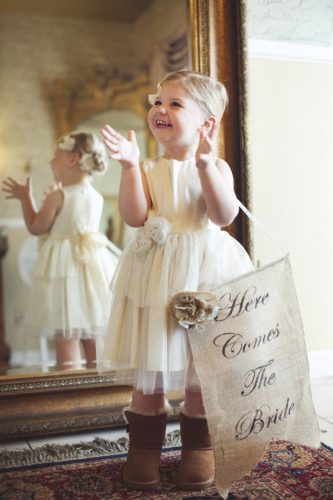 what-can-your-flower-girl-carry-down-the-aisle-instead-of-flowers