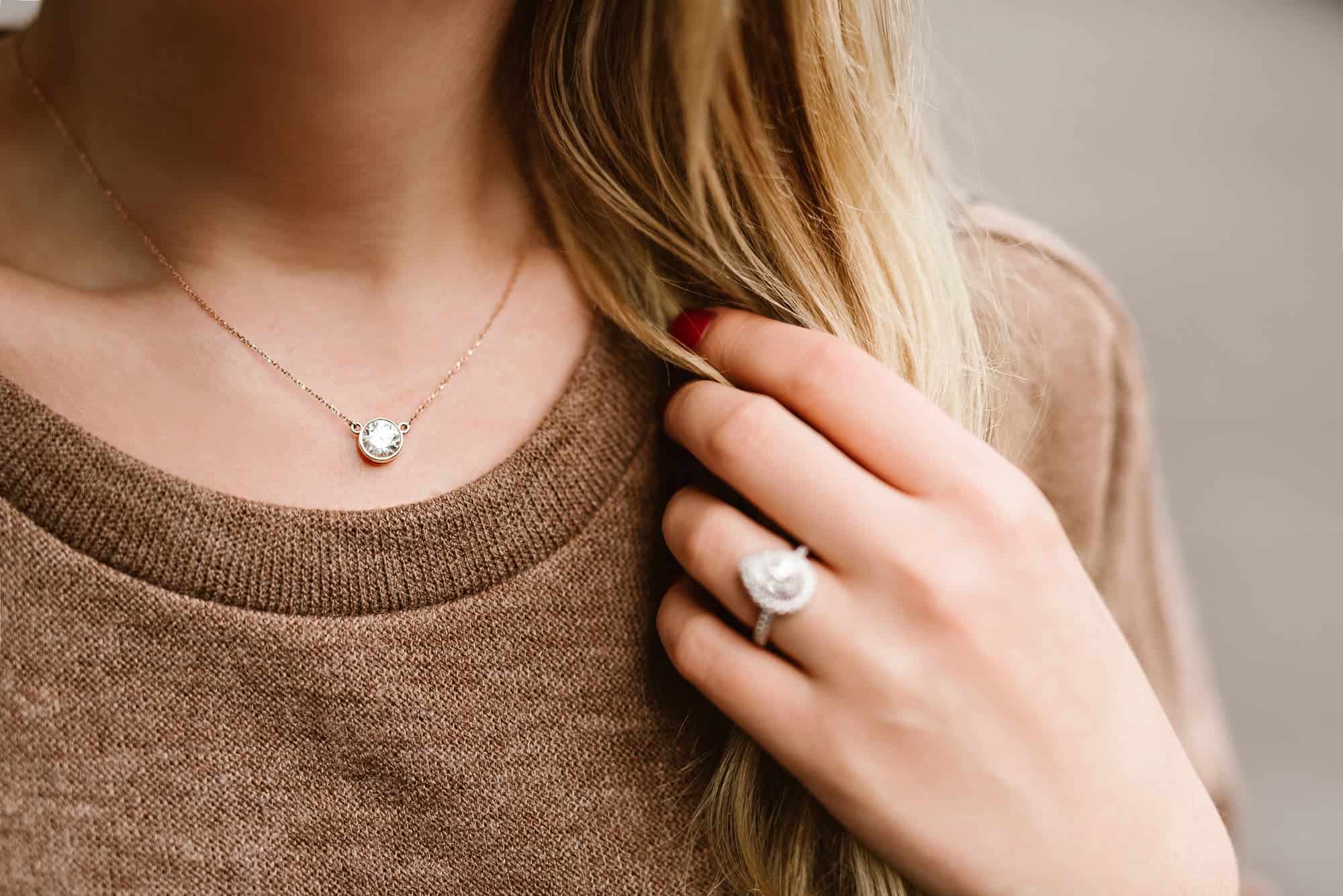 5 Bridal Jewelry Trends for Minimalist Brides 19