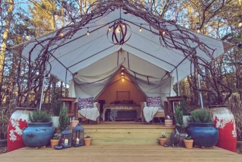 Romantic Glamping Getaways to Share with your Partner on Valentine's Day 29