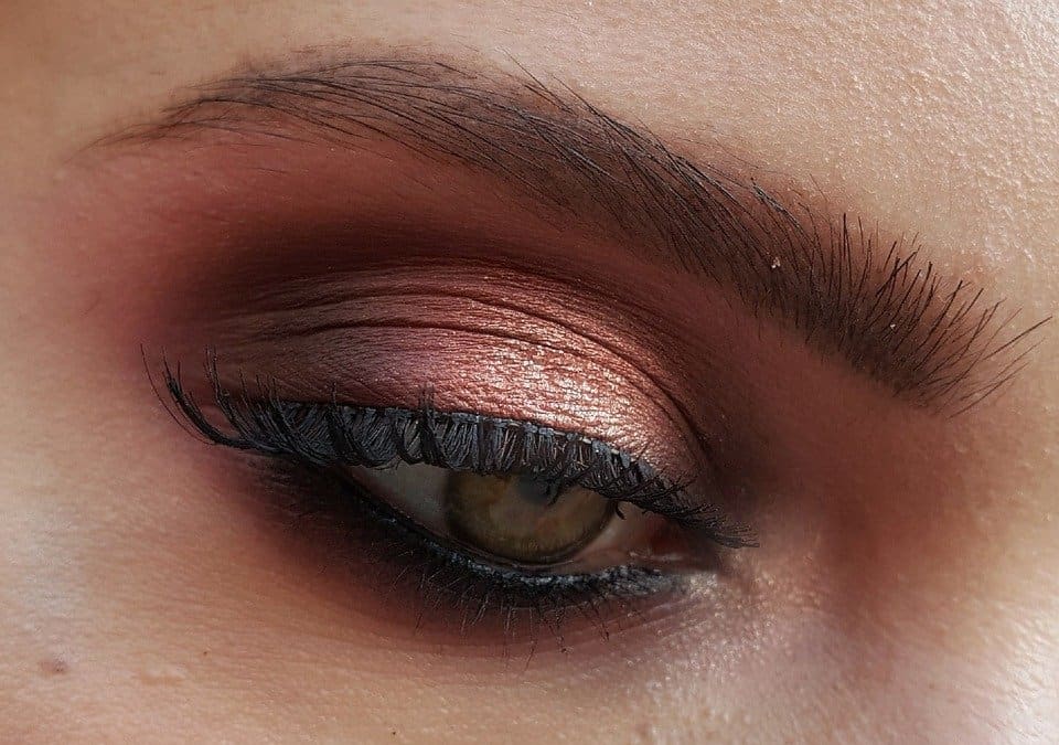 5 Eye Make-Up Ideas to Try for Brides 11