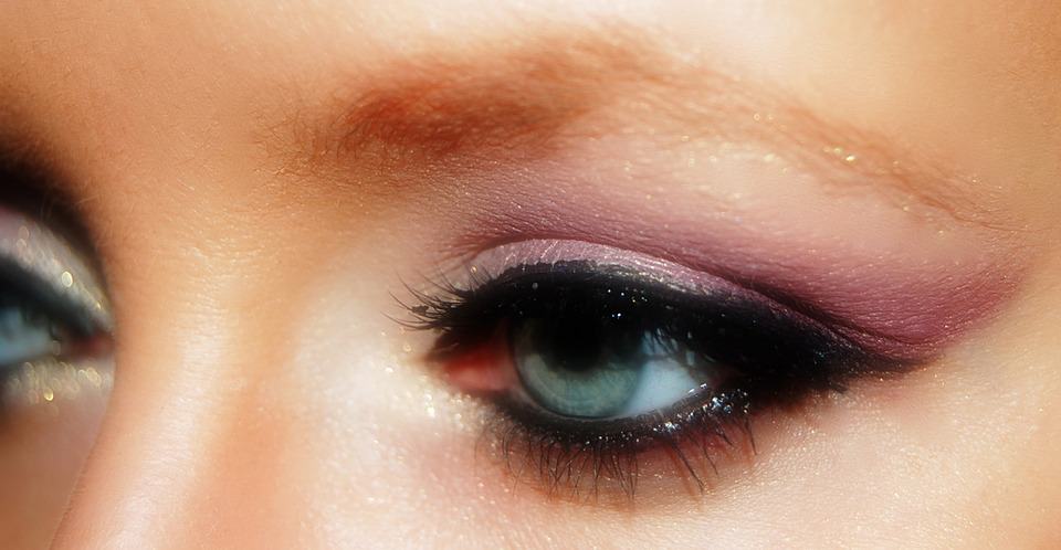 5 Eye Make-Up Ideas to Try for Brides 7