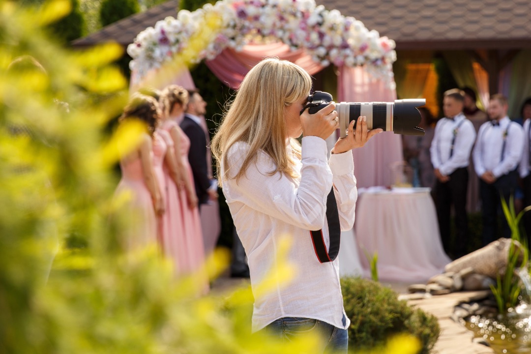 Unsure About Wedding Photos? Here’s Your Essential Shot List Guide 149