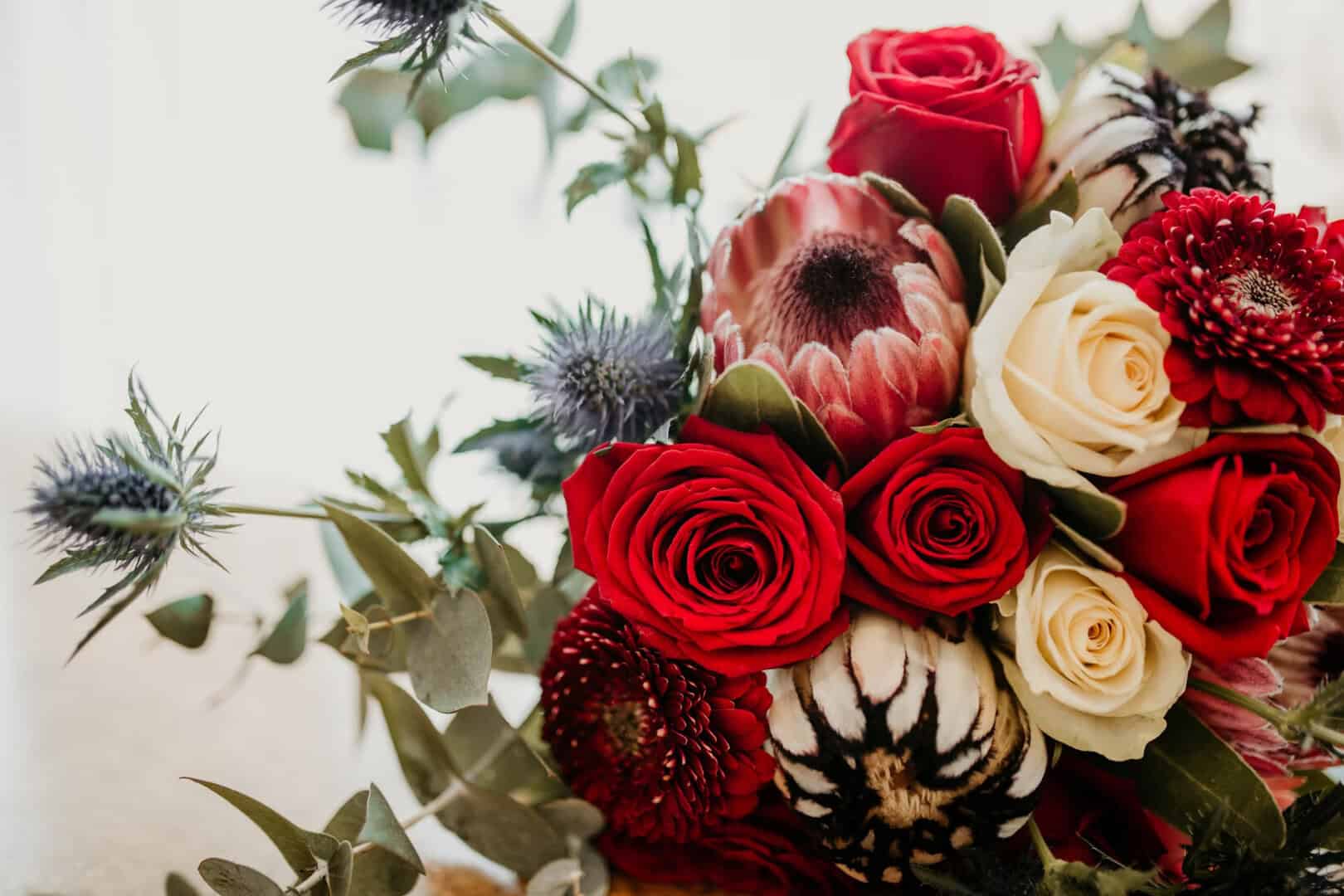 Stunning Fall and Winter Wedding Flowers 7